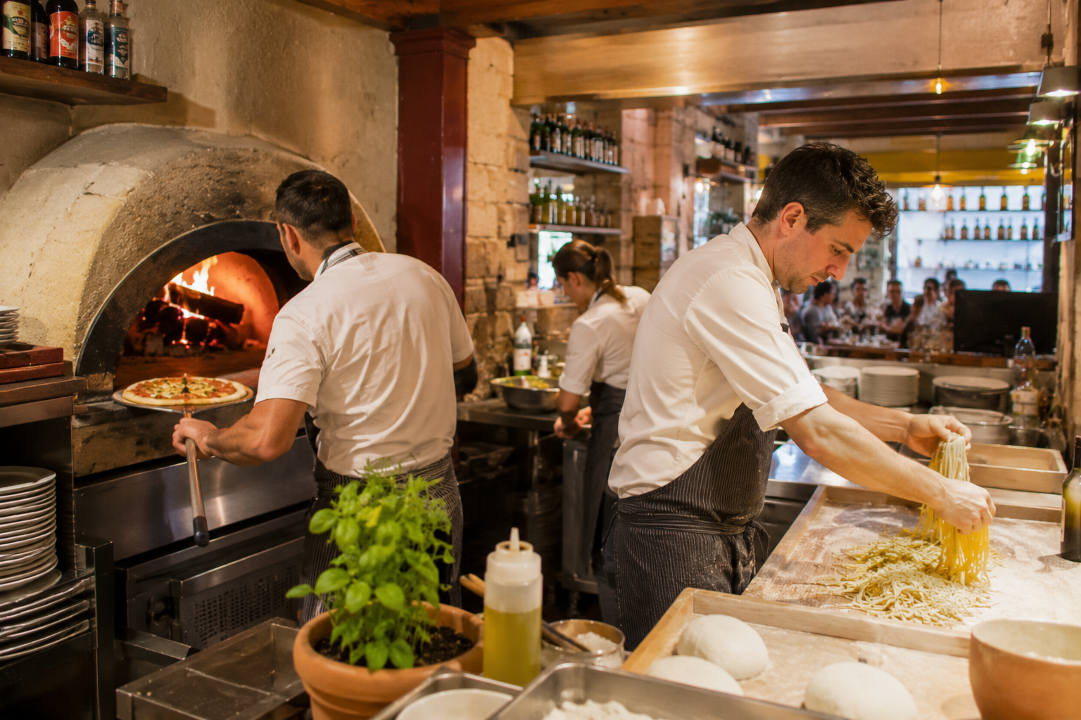 Cuisine ouverte avec four à bois